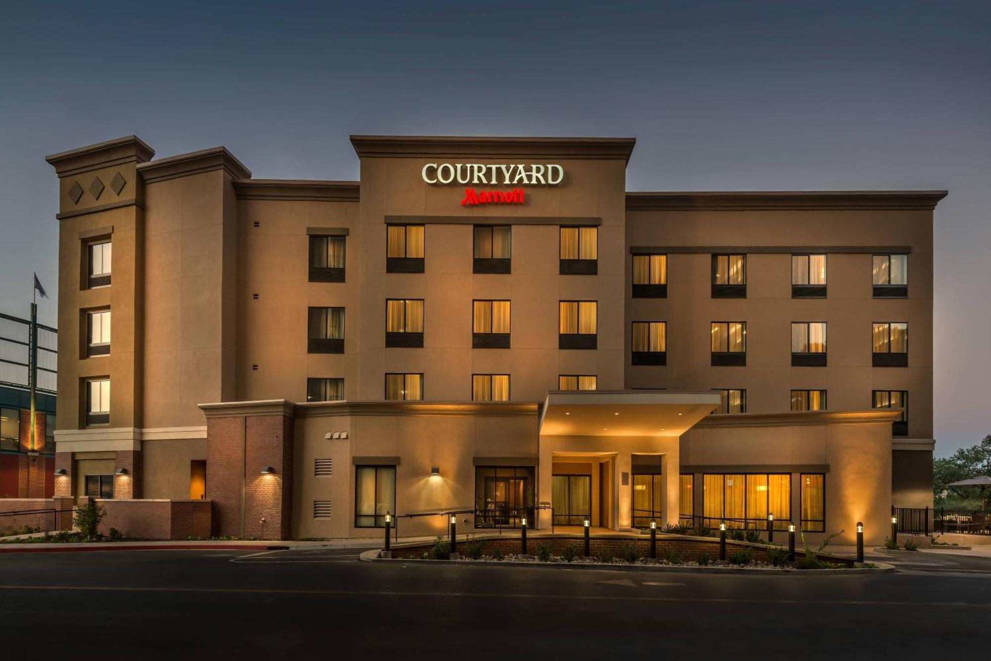 Courtyard By Marriott Reno Downtown/Riverfront Zewnętrze zdjęcie